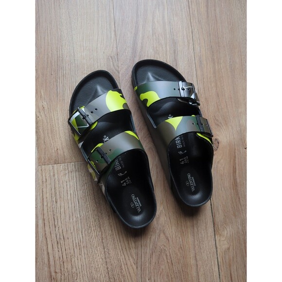 Birkenstock Valentino Arizona Army Lime Camo Logo Sandals EU 41 Mens 8-8.5 - Picture 5 of 16
